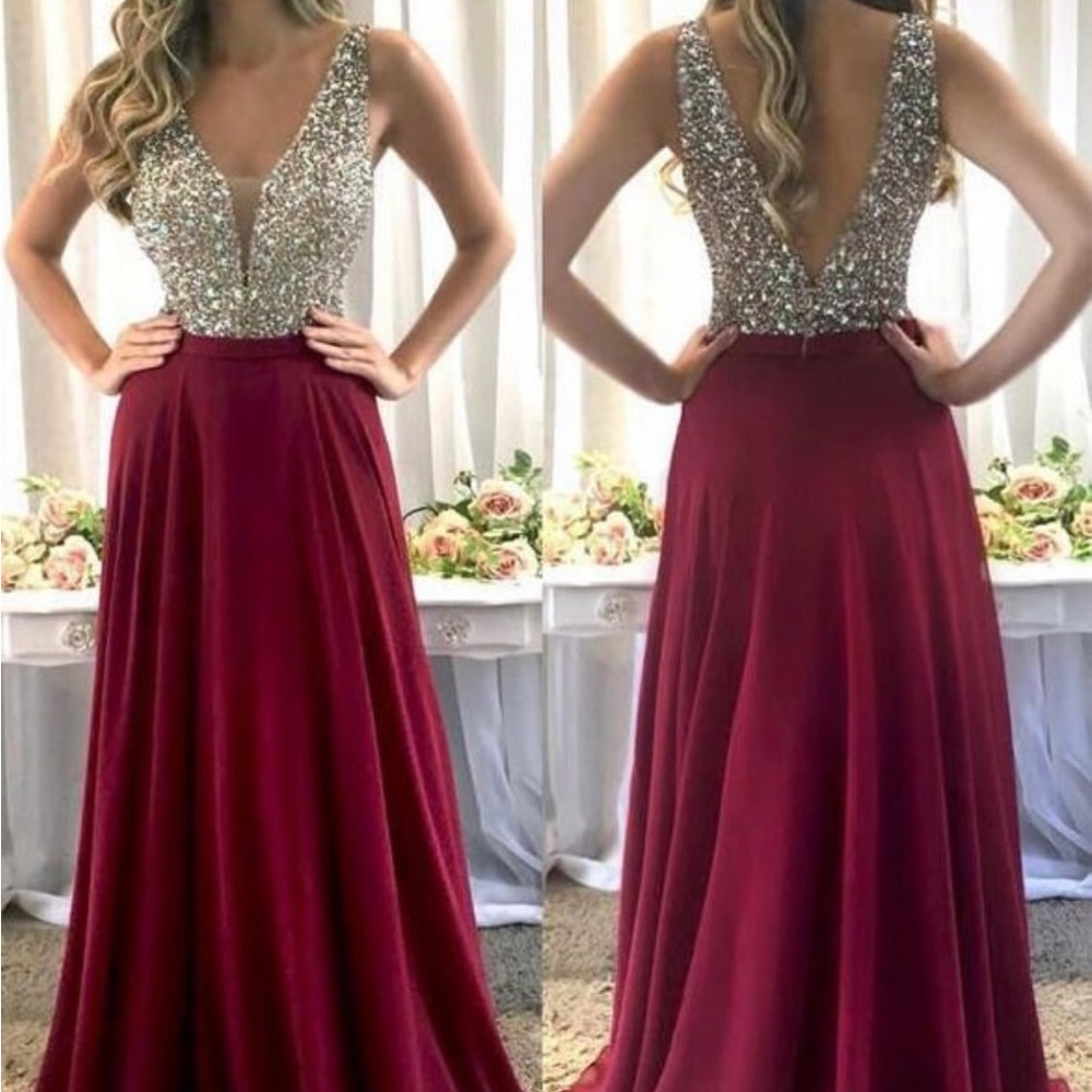 Beautiful formal dress. New, never worn.